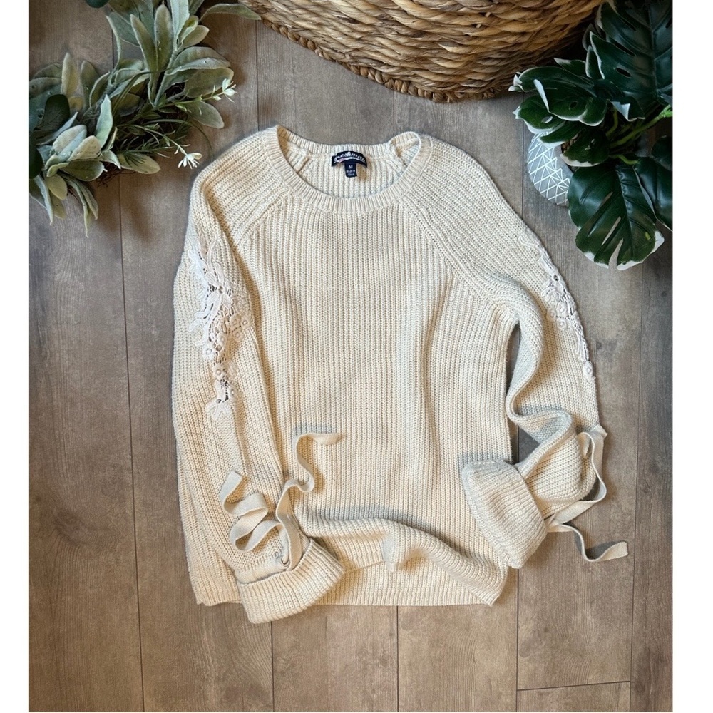 Freshman 1996 Tie Sleeve Pullover Sweater Embroidered Long Sleeve Women’s medium